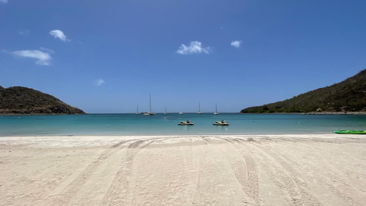 Island Escape, Marina Paradise & Beach Adventures Cul de Sac Exterior foto